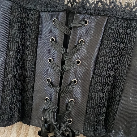 La Perla NWT Seta/Silk bra corset with lace detailing in black size 32B - Picture 7 of 9